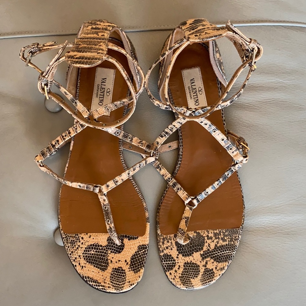 Valentino Pink snakeskin gladiator sandals. Size 39.